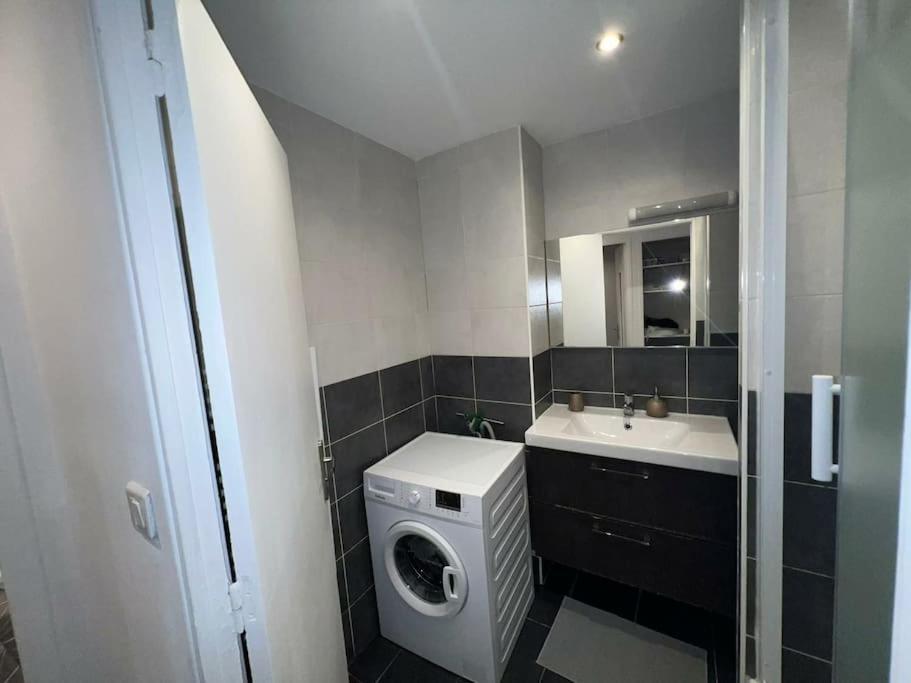 Grand Appartement Climatise Et Fonctionnel Marseilles Exterior foto