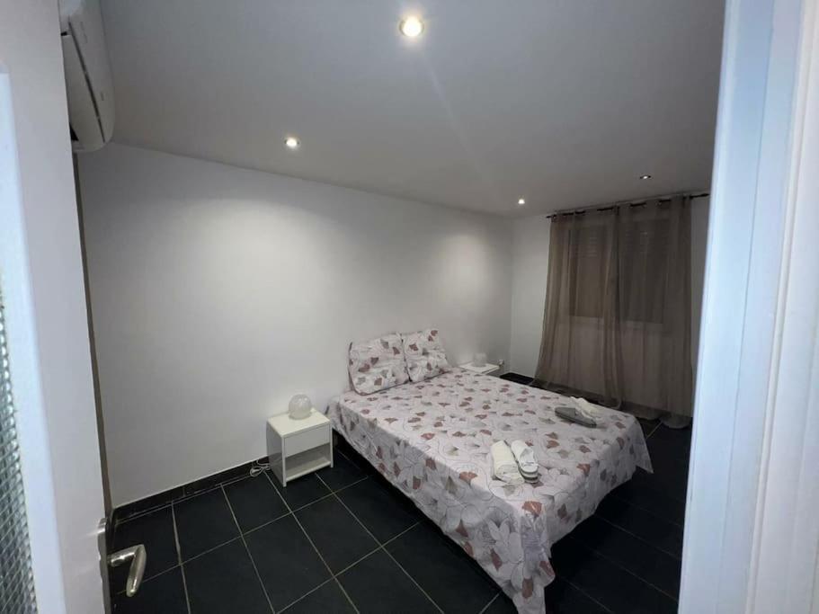 Grand Appartement Climatise Et Fonctionnel Marseilles Exterior foto