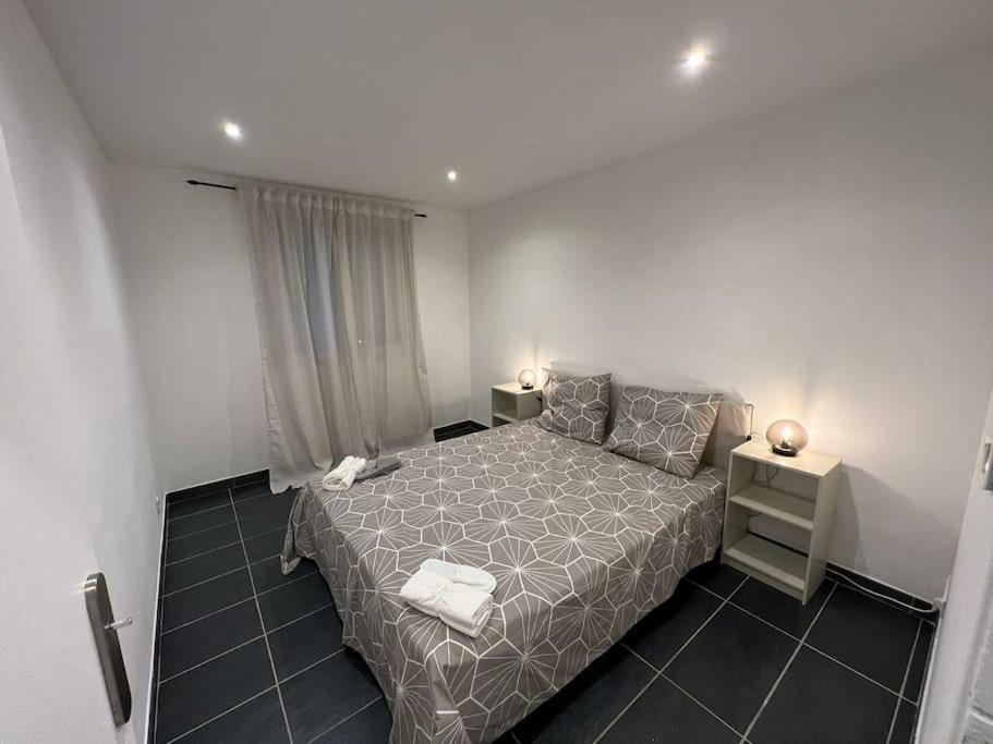 Grand Appartement Climatise Et Fonctionnel Marseilles Exterior foto